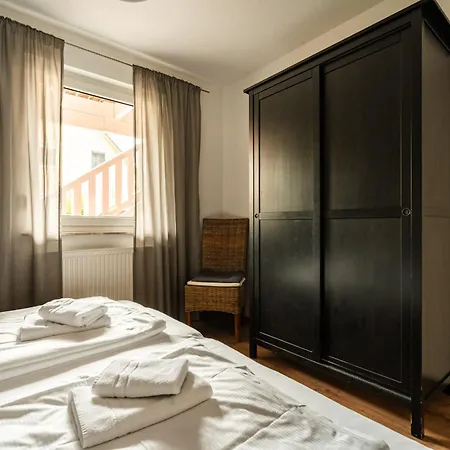 U D Kiefern Eg Mit Sauna *